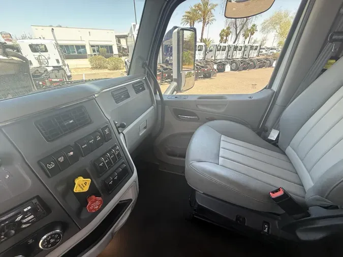 2020 Peterbilt 579