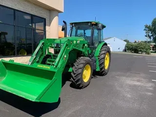 2021 John Deere 6105E