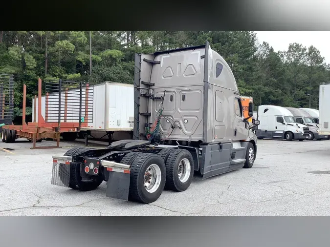 2023 Freightliner Cascadia