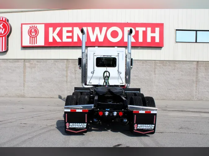 2025 Kenworth W900L