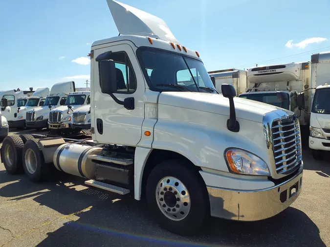 2018 FREIGHTLINER/MERCEDES CASCADIA 125