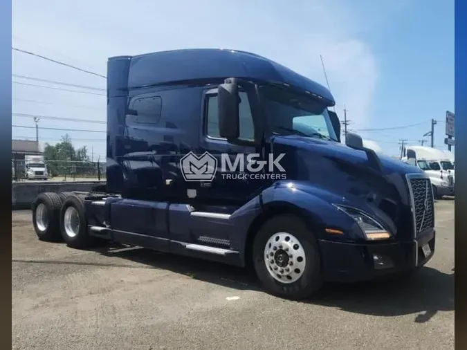 2019 VOLVO VNL64T740