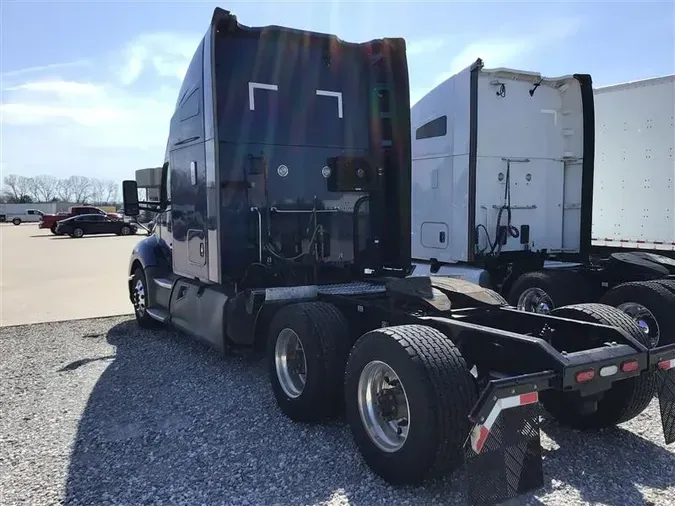2021 KENWORTH T680