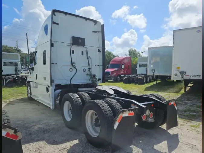 2019 FREIGHTLINER CASCADIA 125