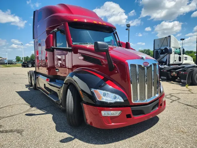 2023 PETERBILT 579