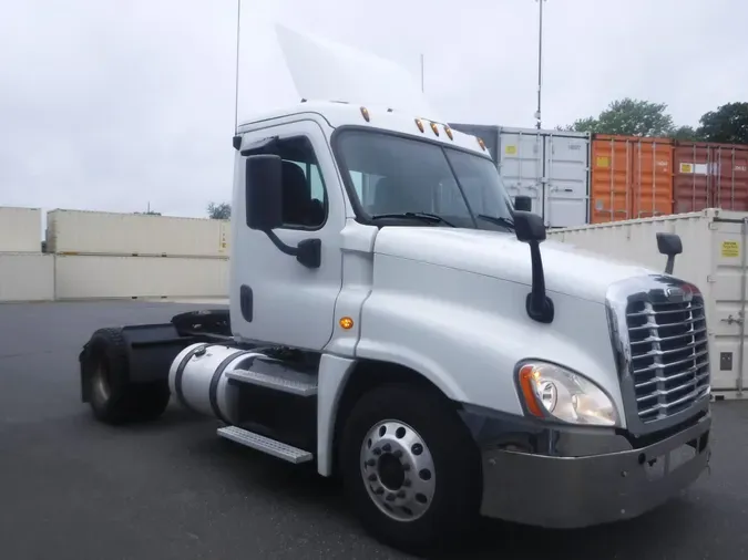 2016 FREIGHTLINER/MERCEDES CASCADIA 125