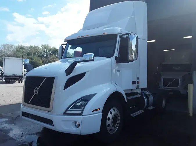 2019 VOLVO VNR42T 300061a502603a1506bdb76cc9825fd691c