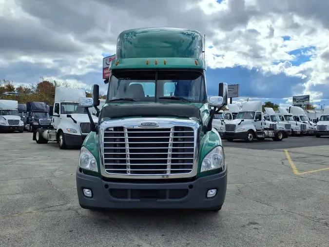 2020 FREIGHTLINER/MERCEDES CASCADIA 125