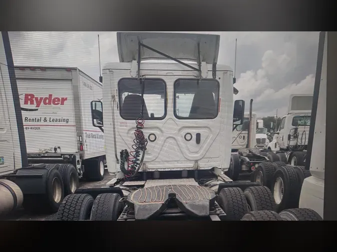 2019 FREIGHTLINER/MERCEDES CASCADIA 125