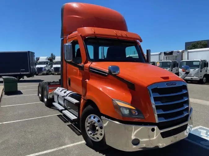 2020 FREIGHTLINER/MERCEDES NEW CASCADIA PX12664