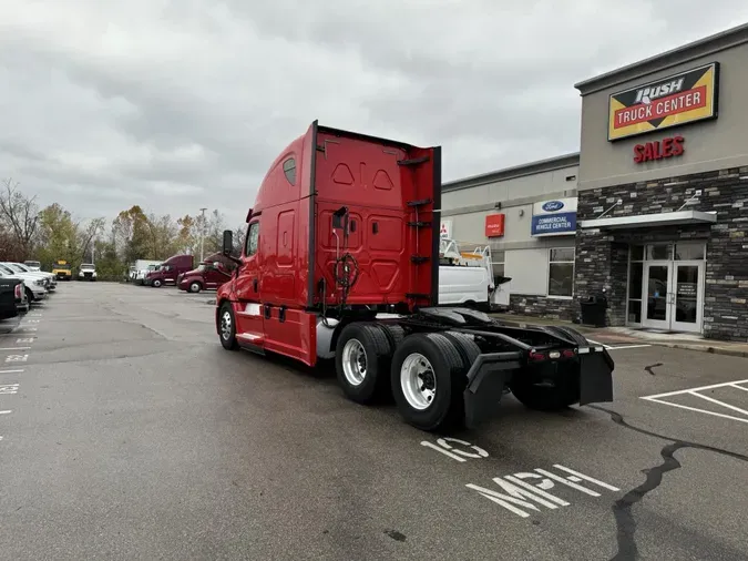 2020 Freightliner Cascadia