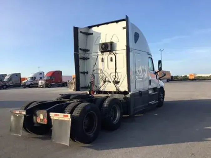 2020 Freightliner Cascadia