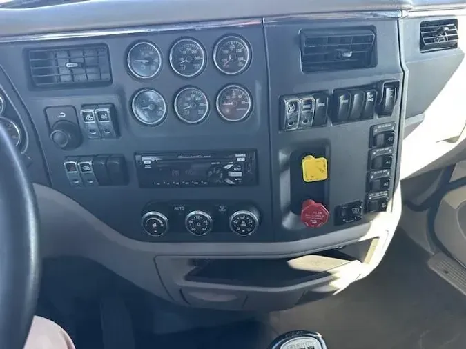 2018 Peterbilt 5790624243d86c3e396e444f89f1dc0f822