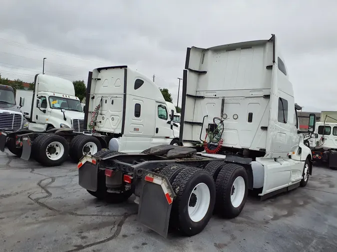 2018 NAVISTAR INTERNATIONAL LT625 SLPR CAB