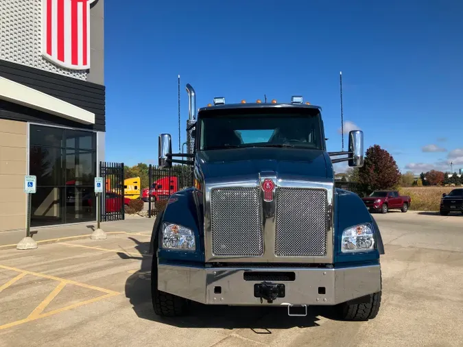 2026 Kenworth T8800627ffde323567673478322c79baf74b