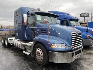 2015 MACK CXU613