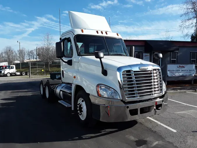 2018 FREIGHTLINER/MERCEDES CASCADIA 125