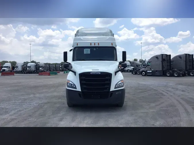 2020 Freightliner Cascadia 126