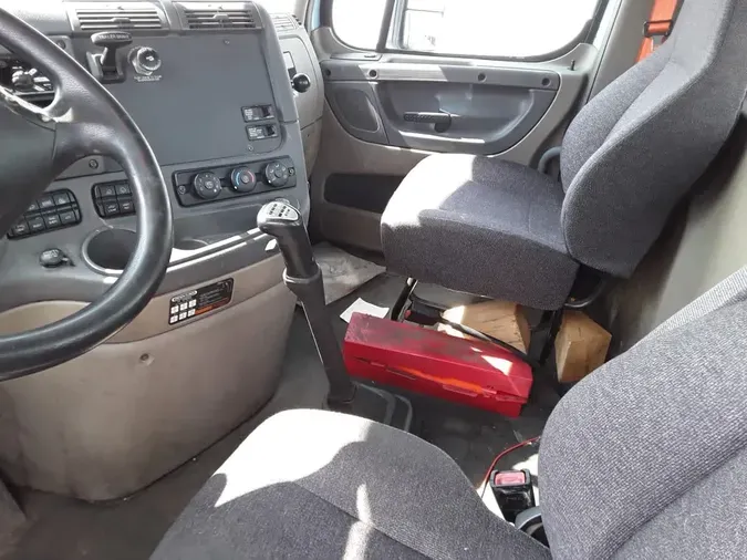 2020 FREIGHTLINER CASCADIA 125