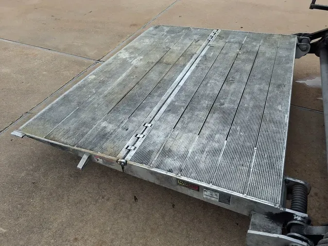 2019 FREIGHTLINER/MERCEDES M2 106