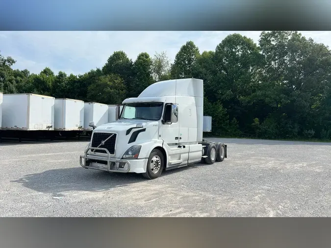 2016 Volvo VNL 740