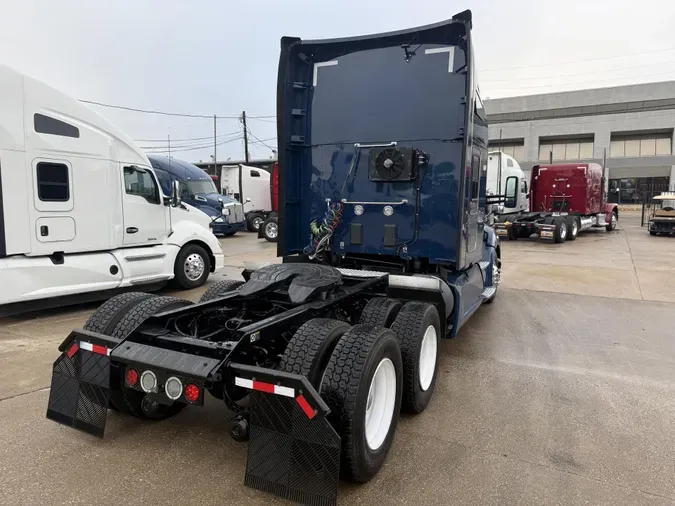 2022 Kenworth T680