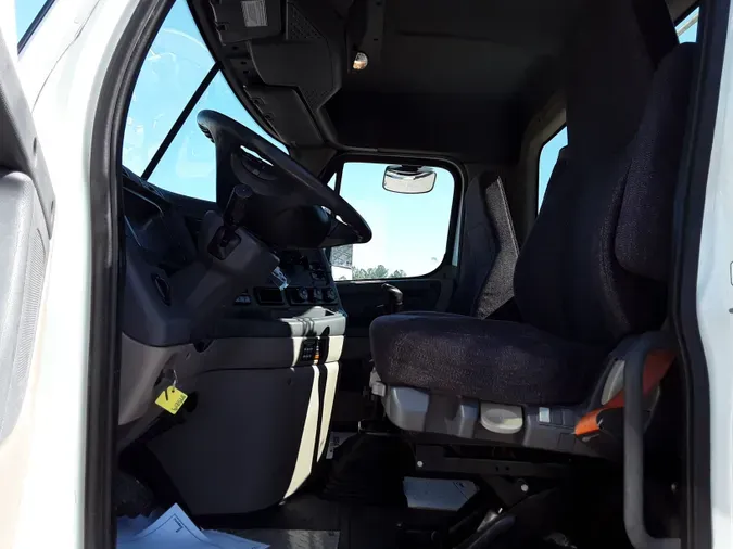 2015 FREIGHTLINER/MERCEDES CASCADIA 125