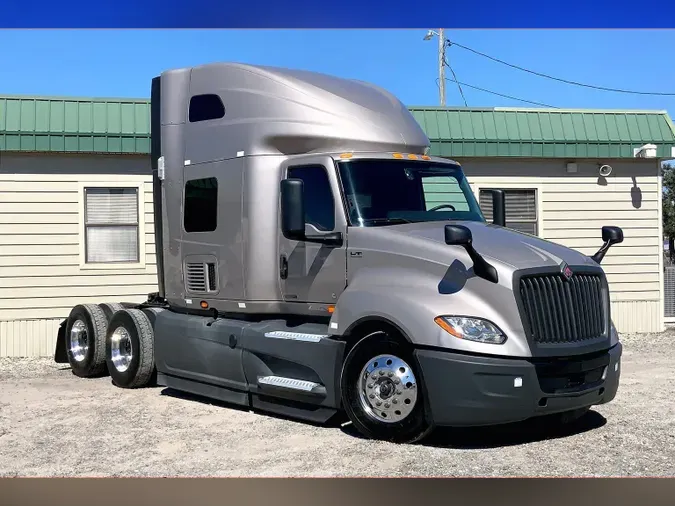 2022 INT LT625 6x4063836caf94f589a61c27109dda9704e