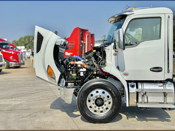 2025 KENWORTH T280