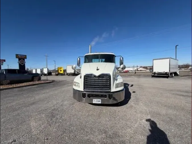 2016 Mack CX-Series0648406e2b6f0862fc5e810f7c848e5b