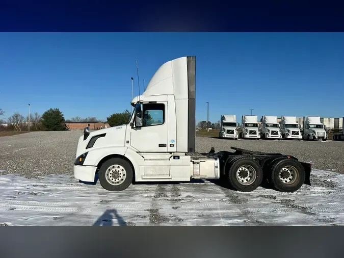 2018 Volvo VNL300