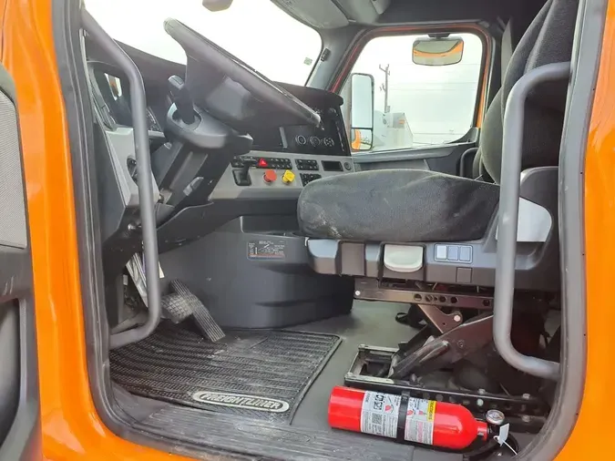 2019 FREIGHTLINER/MERCEDES NEW CASCADIA PX12664