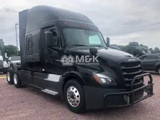 2021 FREIGHTLINER Cascadia 126