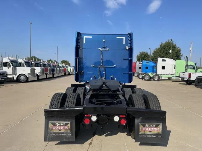 2023 Peterbilt 389
