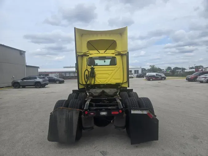 2023 International LT625