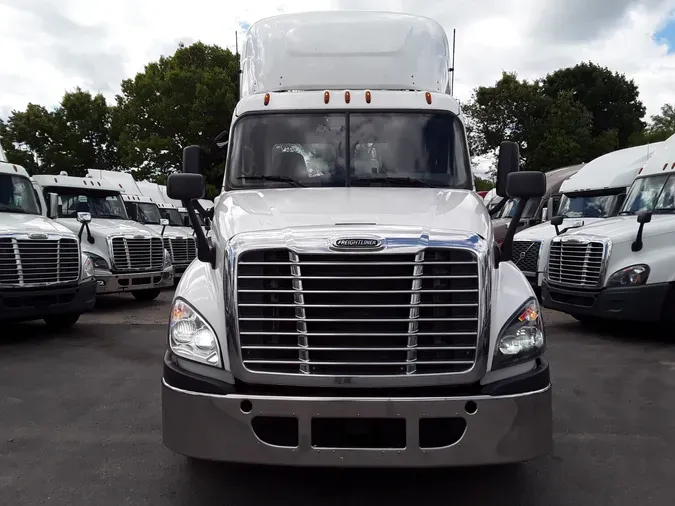 2018 FREIGHTLINER/MERCEDES CASCADIA 125