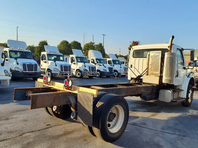 2015 FREIGHTLINER/MERCEDES M2 106