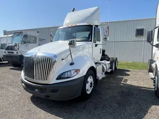 2017 International Prostar&reg; Day Cab Cummins ISX15 113" Automated M 10 Speed AMT
