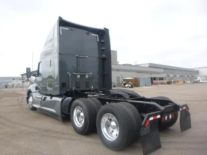 2022 Kenworth T680