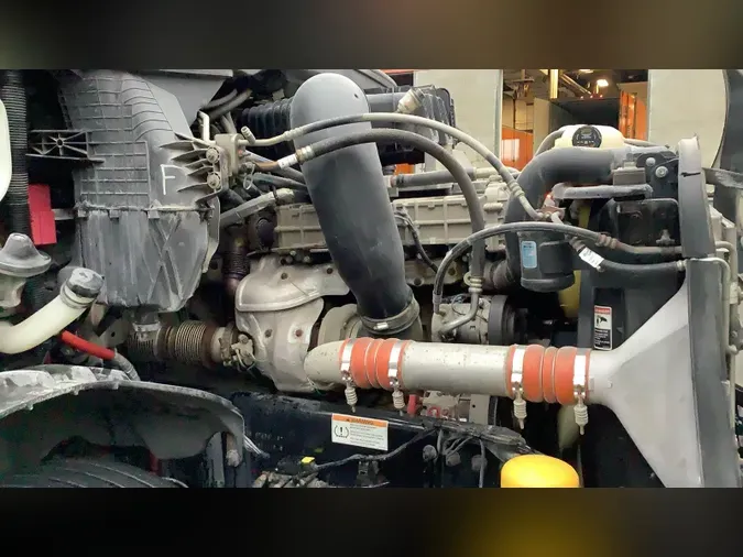 2021 Freightliner Cascadia 12606670a3029f4dd265ffcc937242b2b0b