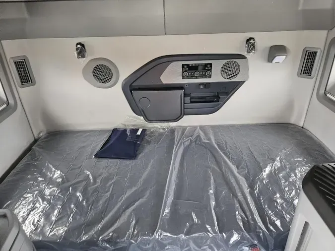 2026 VOLVO VNL8600668bfc898fb6c708e30d1e056c3025e