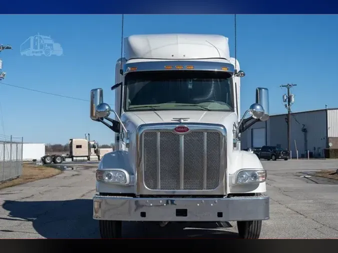 2021 PETERBILT 567