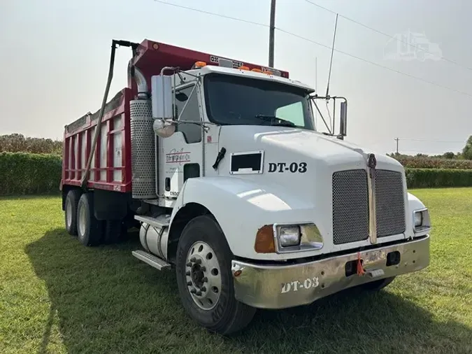 2007 KENWORTH T300