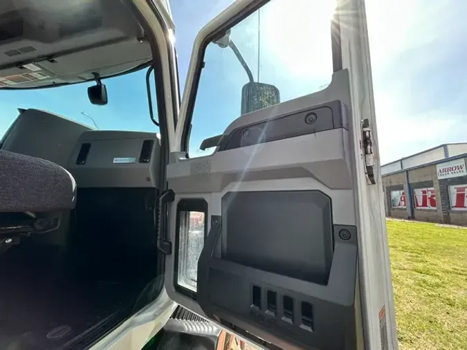 2023 MACK AN64T