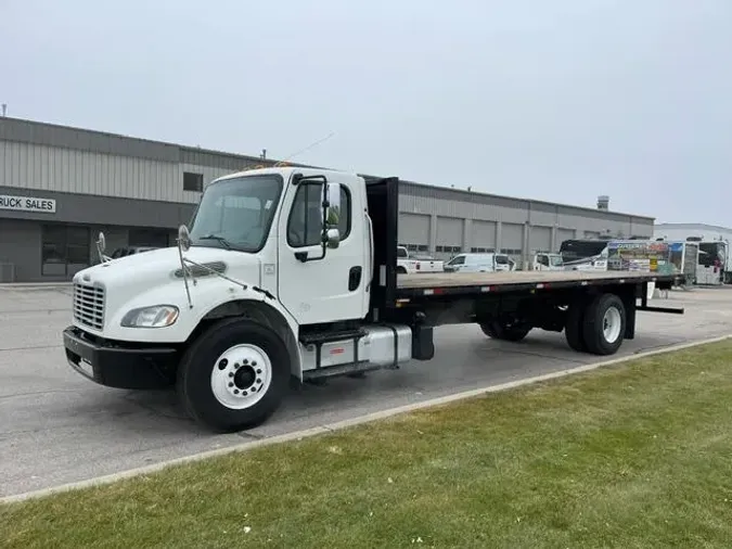 2018 Freightliner Business Class M2 106