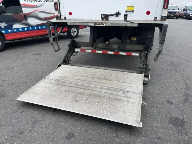 2018 FREIGHTLINER M2 106