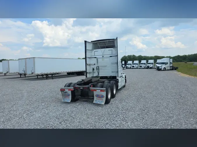 2018 Volvo VNL 740