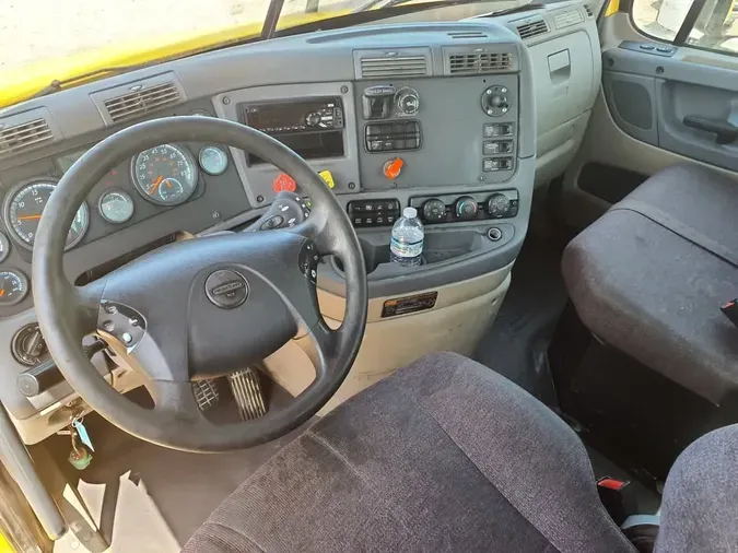 2018 FREIGHTLINER CASCADIA 113