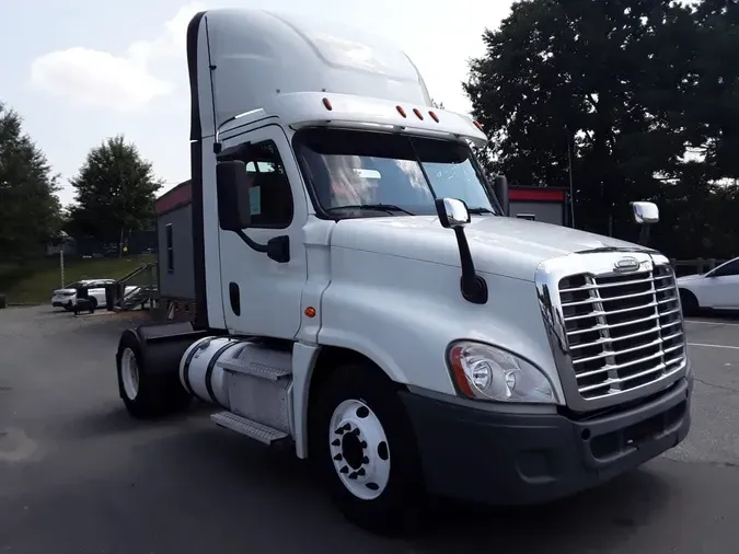 2020 FREIGHTLINER/MERCEDES CASCADIA 1250675586bce21df334e408508c4917715