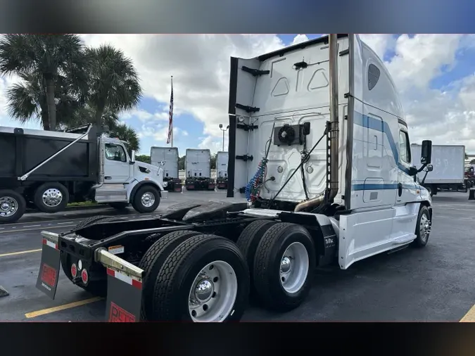 2016 Freightliner Cascadia